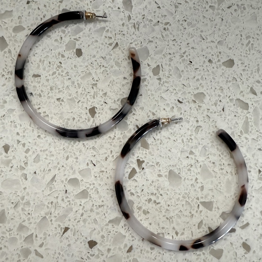 Tortoise Shell Hoop Earrings